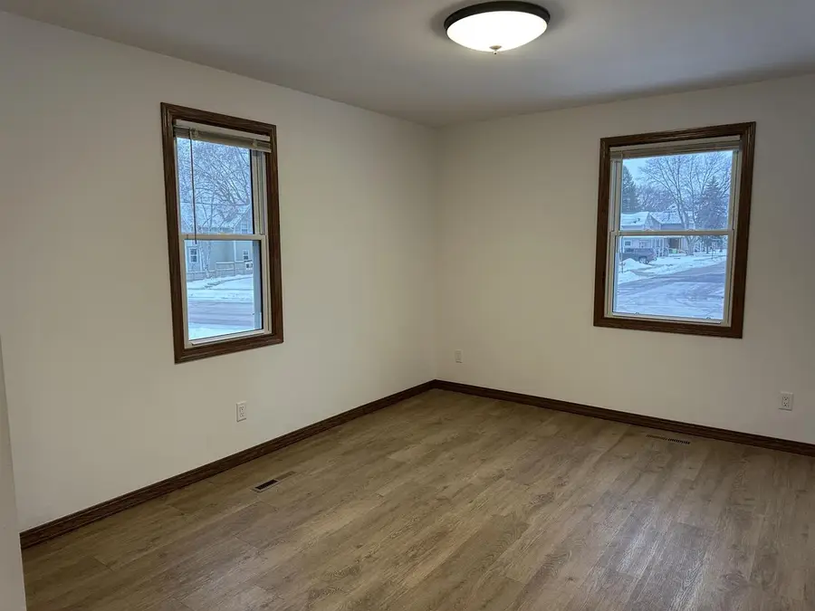 325 W Maple Avenue, Beaver Dam, WI 53916 - Image #3