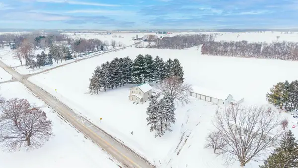 W10062 County Road DE, Beaver Dam, WI 53916
