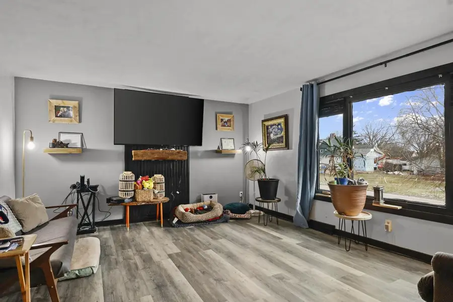 227 PARKVIEW Lane, Marshall, WI 53559 - Image #2