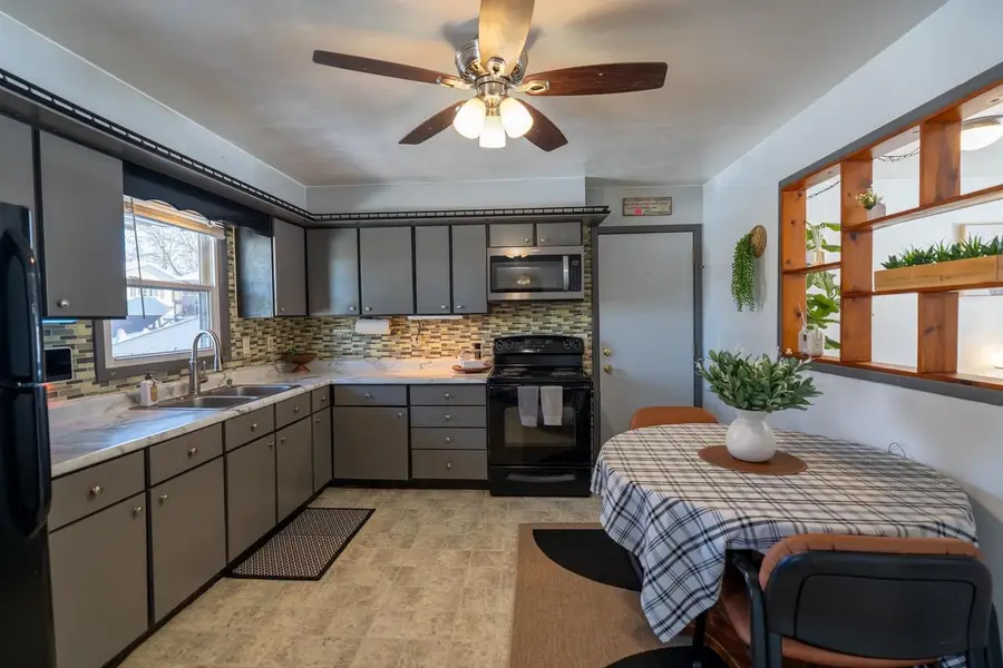 204 N 5th Avenue, Albany, WI 53502 - #3