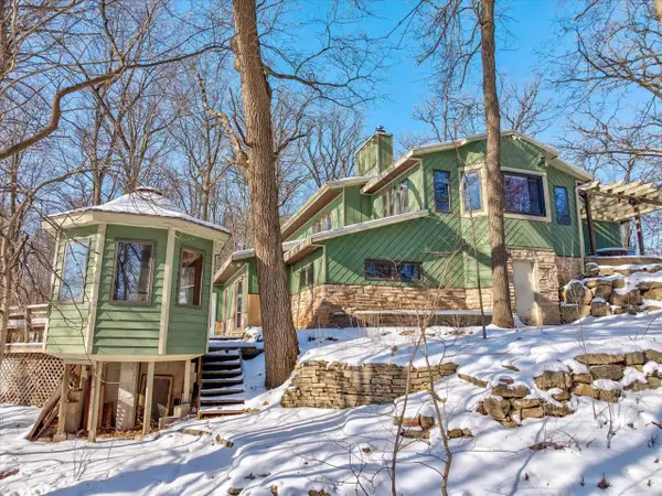 5601 Dahmen Drive, Waunakee, WI 53597