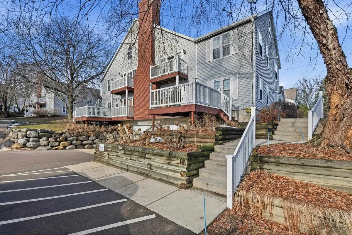 802 Kottke Drive #8, Madison, WI 53719 - Image #1