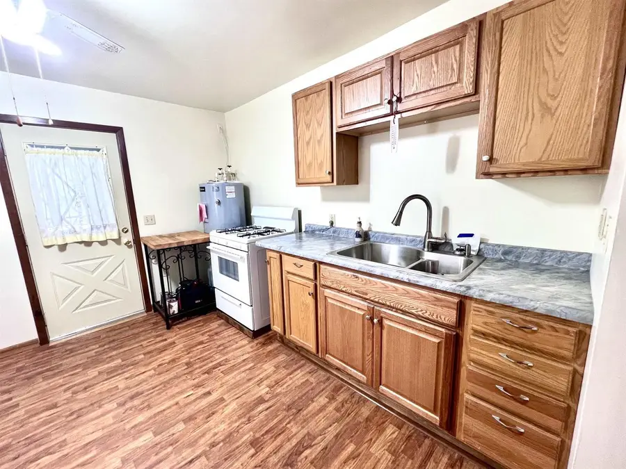 110 3rd Street, Elroy, WI 53929 - Image #3