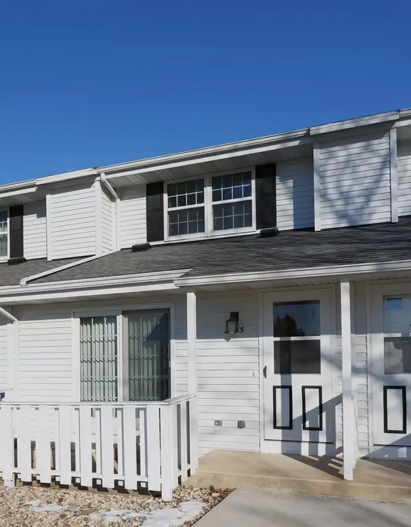 2545 N Lexington Drive, Janesville, WI 53545