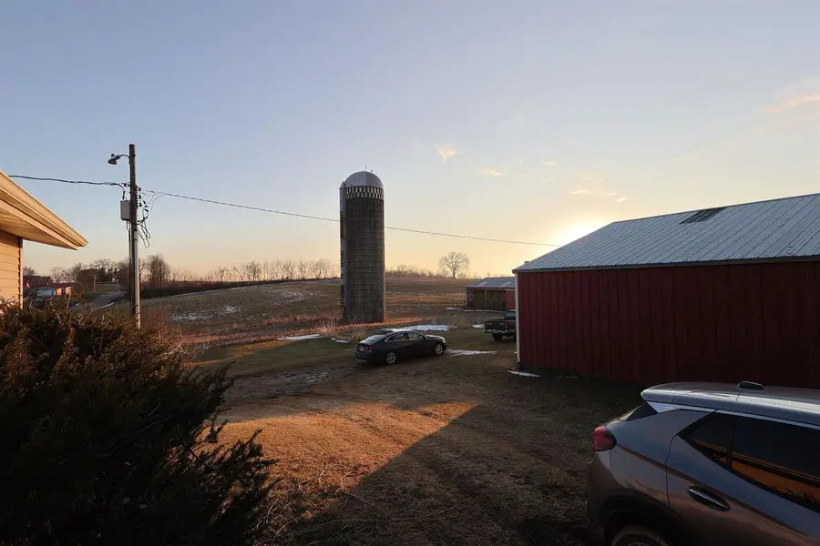 24381 N Irish Ridge Road, Boscobel, WI 53805 - Image #2