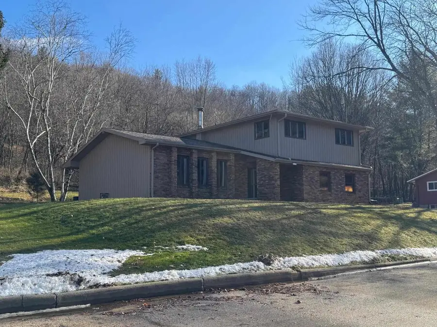 715 S Cairns Avenue, Richland Center, WI 53581 - Image #2