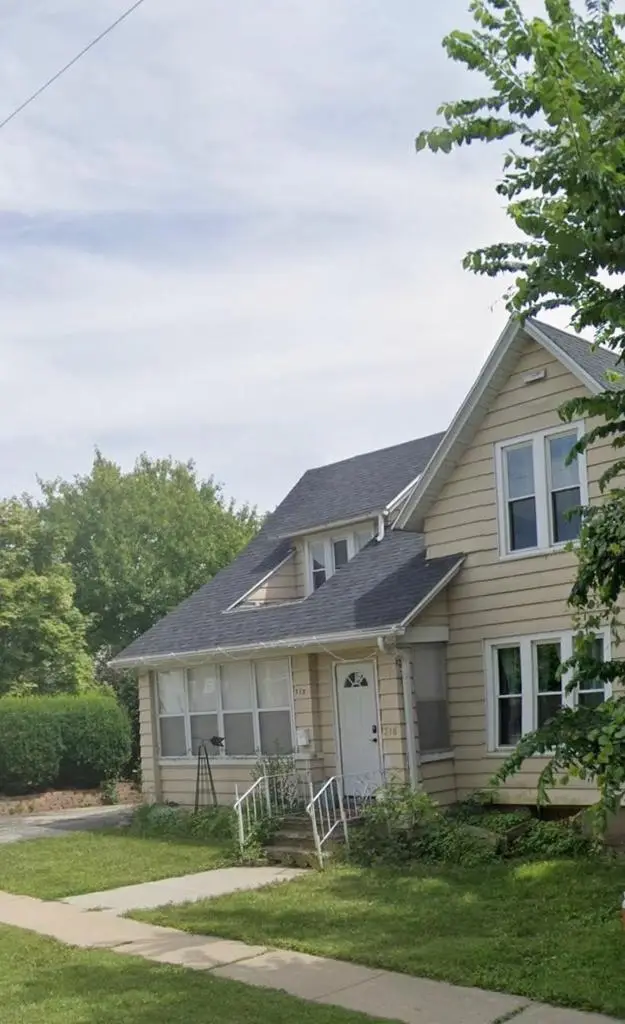 318 N 3rd Street, Fort Atkinson, WI 53538 - #3