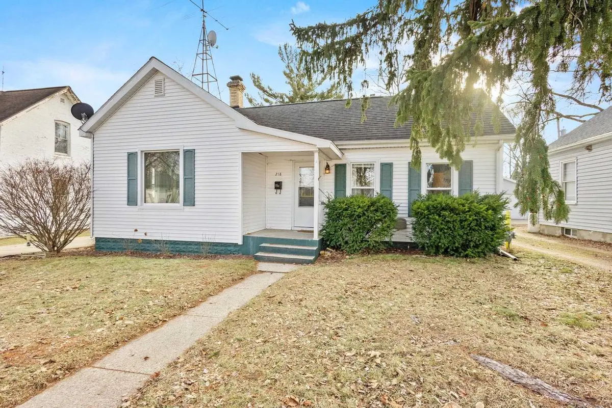 218 W Emmett Street, Portage, WI 53901 - #1