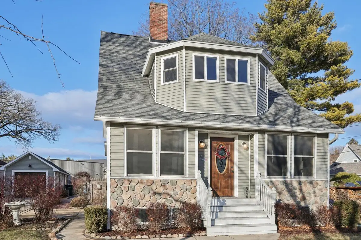 308 S 4th W Street, Fort Atkinson, WI 53538 - #1