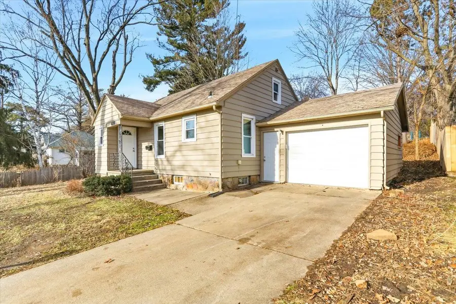 409 11th Street, Baraboo, WI 53913 - Image #2