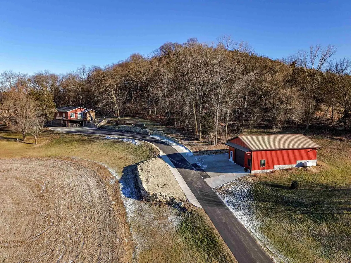 S11798 County Road G, Spring Green Town, WI 53558 - #1