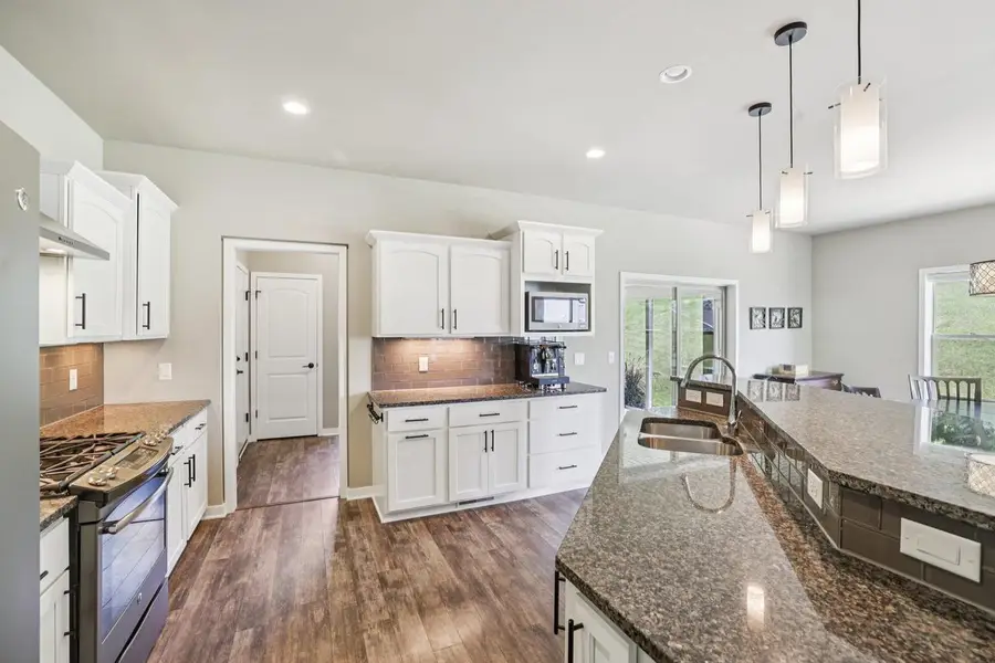 204 Westmorland Drive, Mount Horeb, WI 53572 - #2