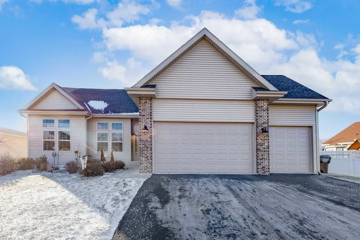 11417 N Erie Drive, Edgerton, WI 53534 - #1