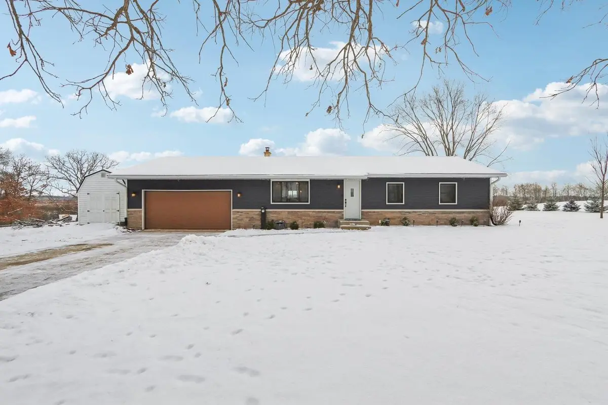 402 Schwantz Road, Pardeeville, WI 53954 - #1