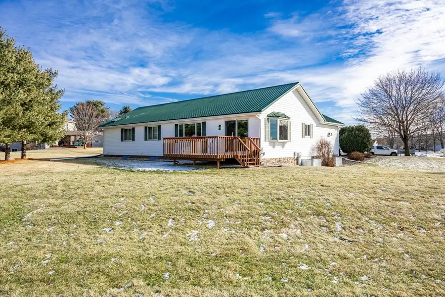 921 Stewart Court, Mauston, WI 53948 - #3