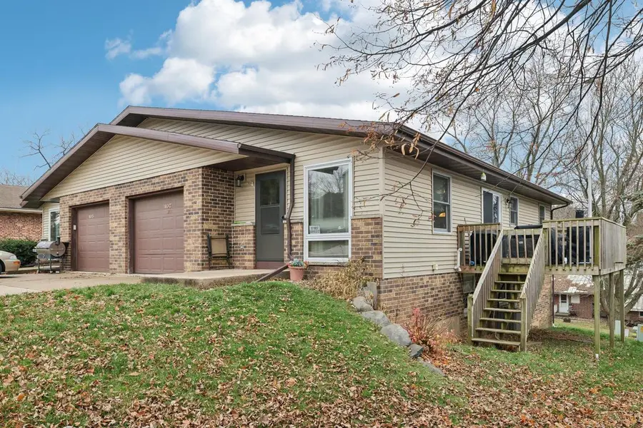 105-107 W Garfield Street, Mount Horeb, WI 53572 - #2