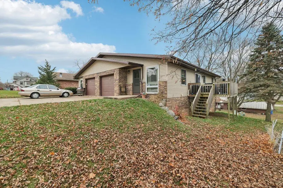 105-107 W Garfield Street, Mount Horeb, WI 53572 - #3