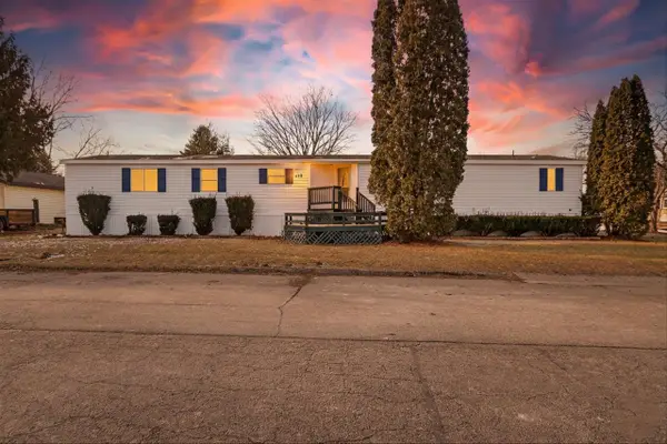 112 Falling Creek Circle, Janesville, WI 53548