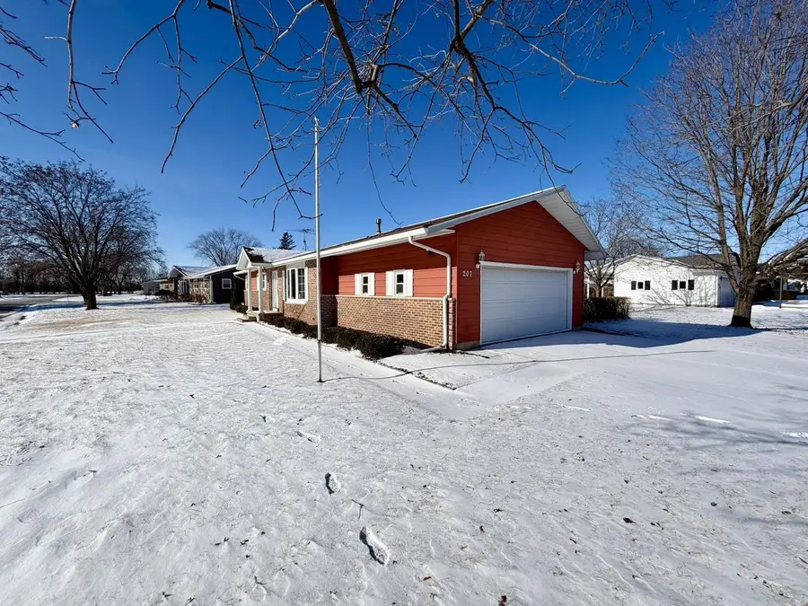 207 Cedar Avenue, Brodhead, WI 53520 - #2
