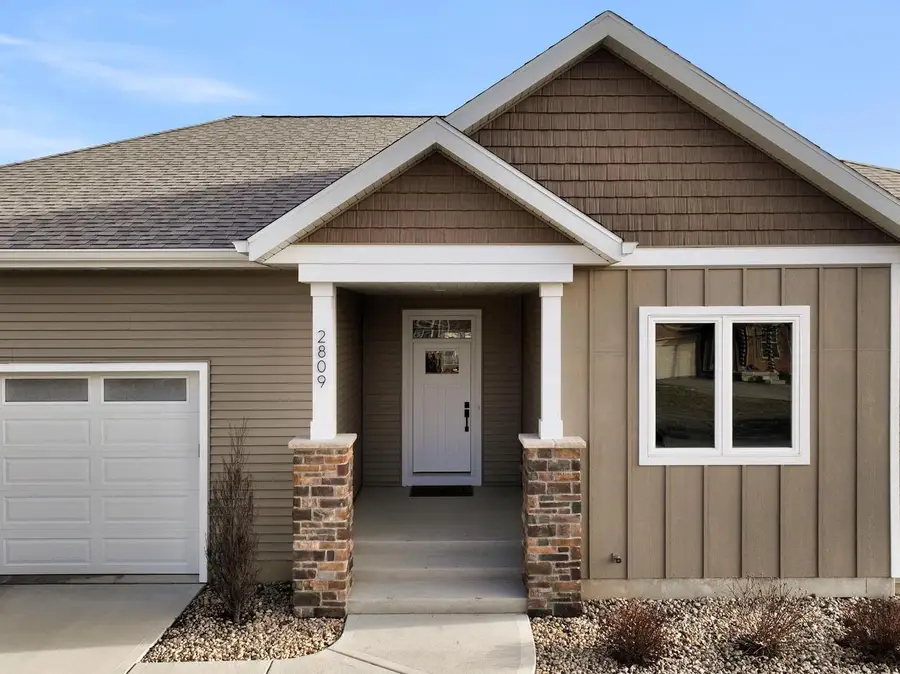 2809 Hickory Ridge Road, Madison, WI 53719 - #2