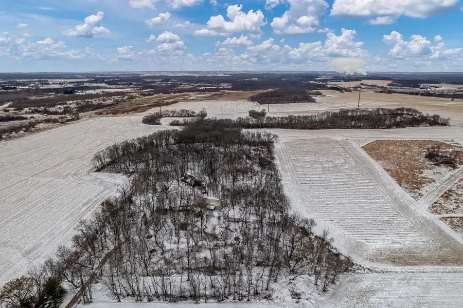 5101 S Johnson Road, Beloit, WI 53511 - #2