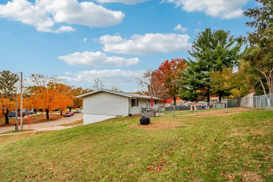 1526 Manor Drive, Janesville, WI 53548 - #2