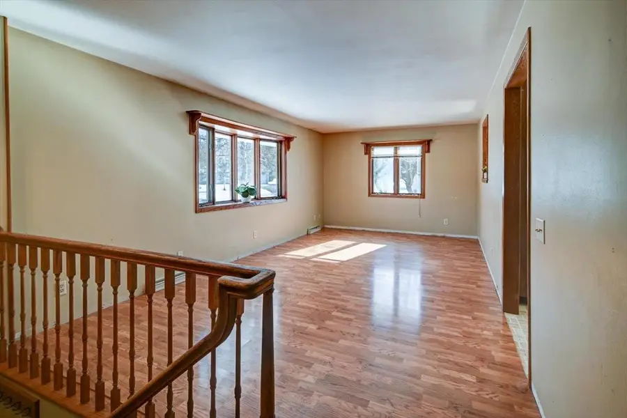 911 Valley Road, Poynette, WI 53955 - #2