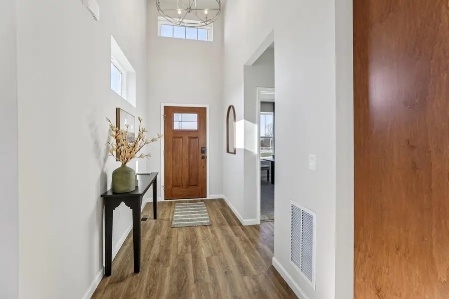 546 Buss Road, Cottage Grove, WI 53527 - #3