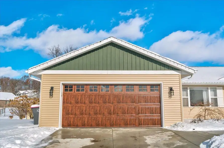 652 E Countryside Drive, Evansville, WI 53536 - Image #3