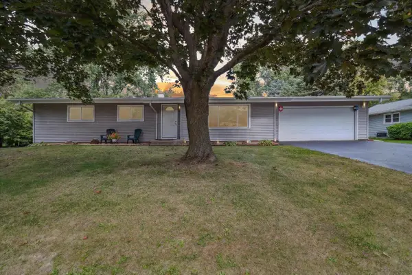 662 French Glen, Oregon, WI 53575