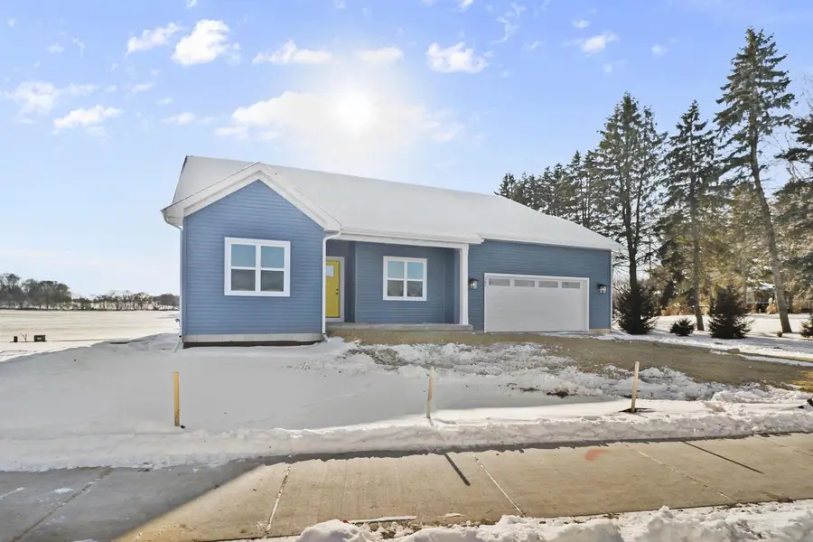 365 Dahlia Drive #25, Stoughton, WI 53589 - #3