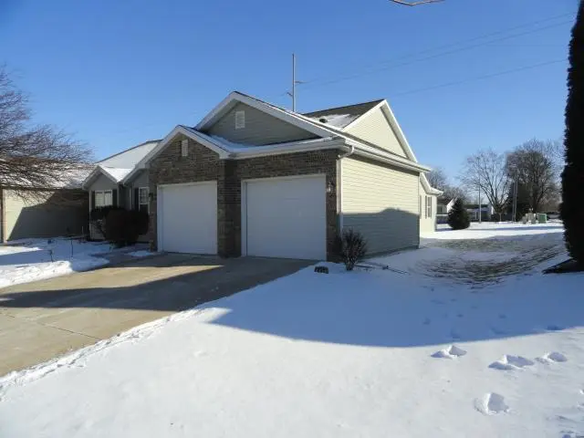 607 Malvern Hill Dr, Madison, WI 53718 - #2