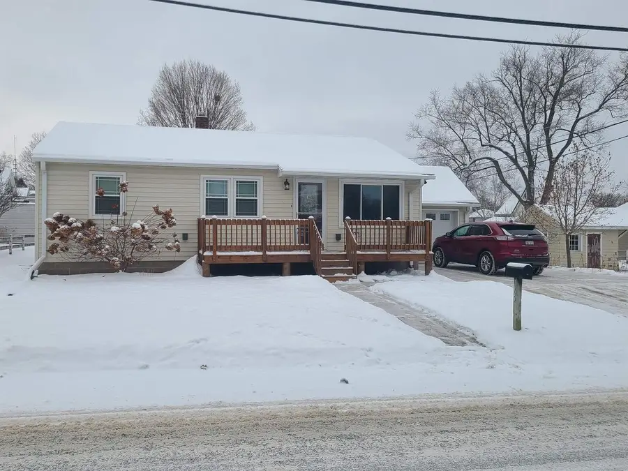 165 E 8th Street, Richland Center, WI 53581 - #3