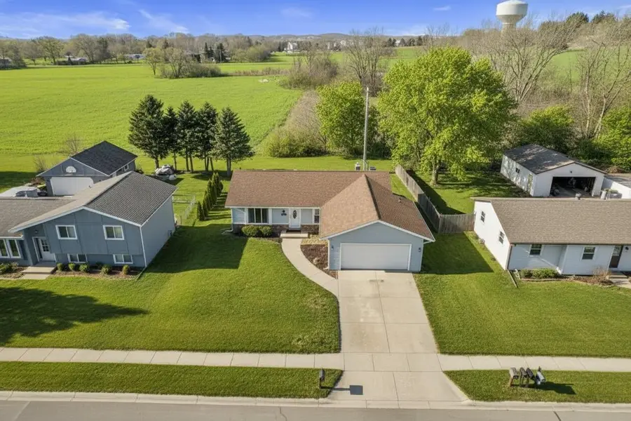 1002 Cherrywood Drive, Waukesha, WI 53188 - Image #2