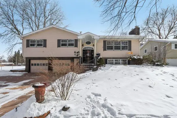 1717 Wicklow Way, Madison, WI 53711