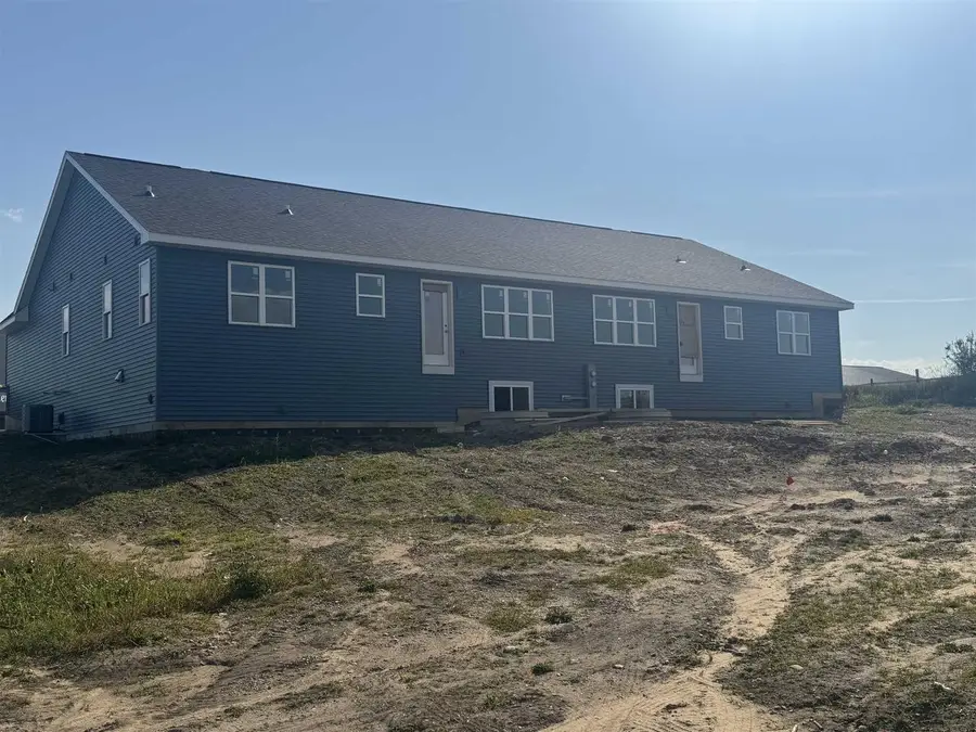 400 Orchid Avenue, Stoughton, WI 53589 - #2