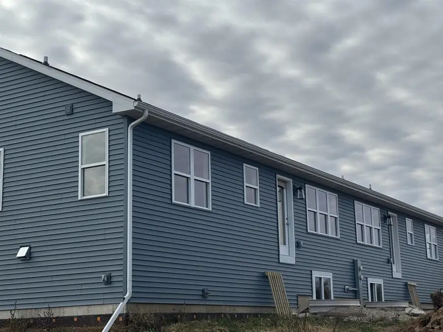 400 Orchid Avenue, Stoughton, WI 53589 - #3