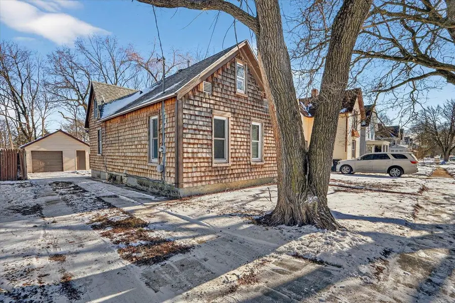 1015 Bluff Street, Beloit, WI 53511 - Image #2