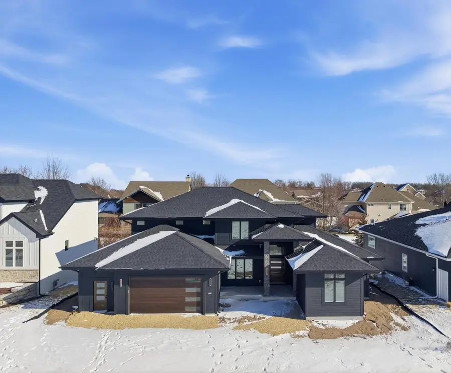 819 Schewe Road, Middleton, WI 53562 - Image #2