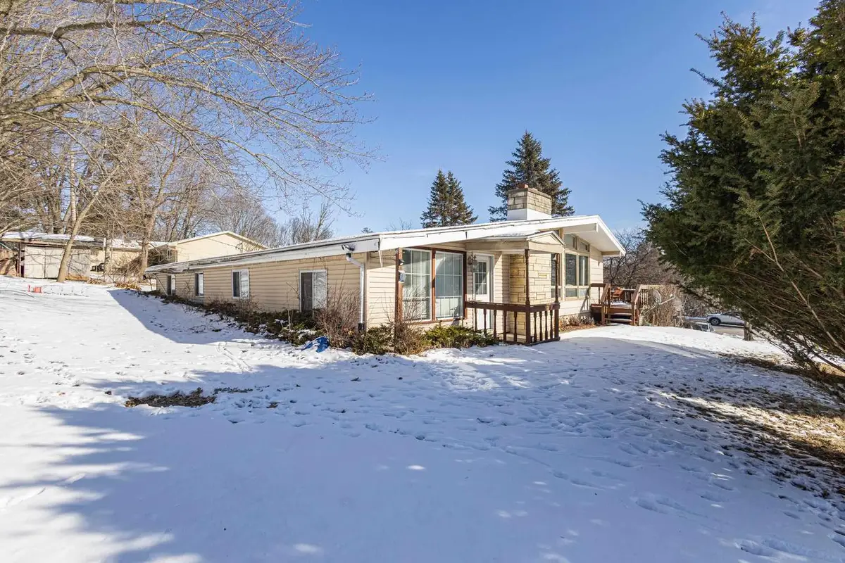 170 N College Drive, Platteville, WI 53818 - #1