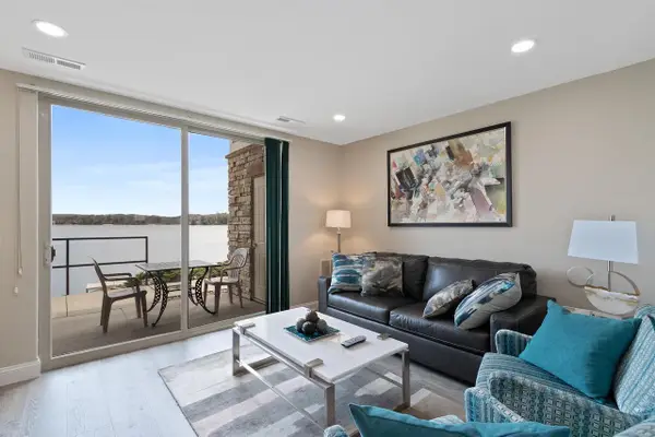 680 E Hiawatha Drive #405, Wisconsin Dells, WI 53965