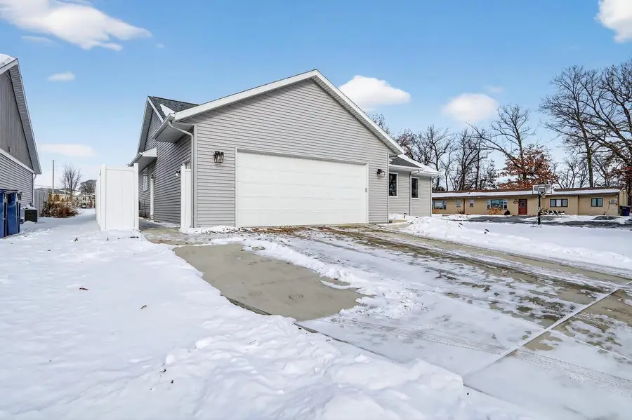 4252 Fox Hills Court, Janesville, WI 53546 - #3