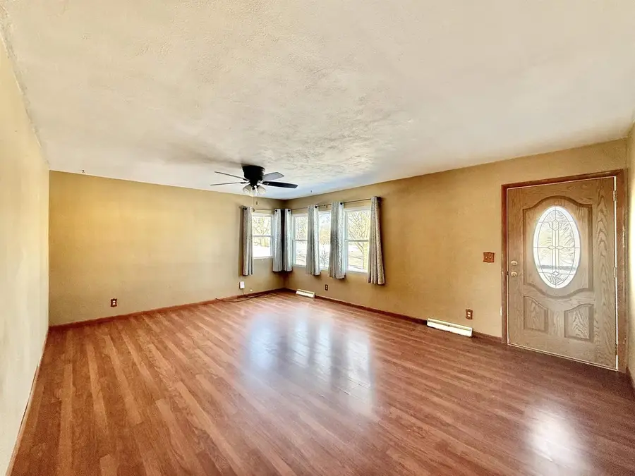 1027 Thomas Street, Janesville, WI 53545 - #3