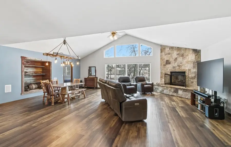 831 Island Court, Baraboo, WI 53913 - #3