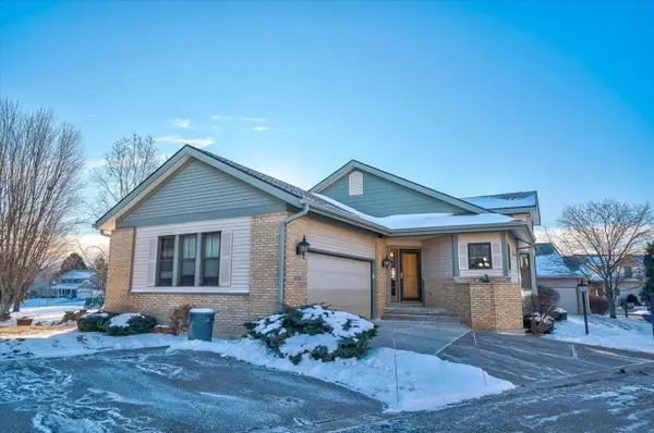 1030 Rooster Run, Middleton, WI 53562