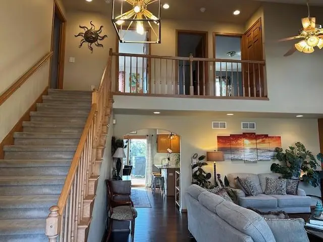 374 N Heatherstone Drive, Sun Prairie, WI 53590 - #3