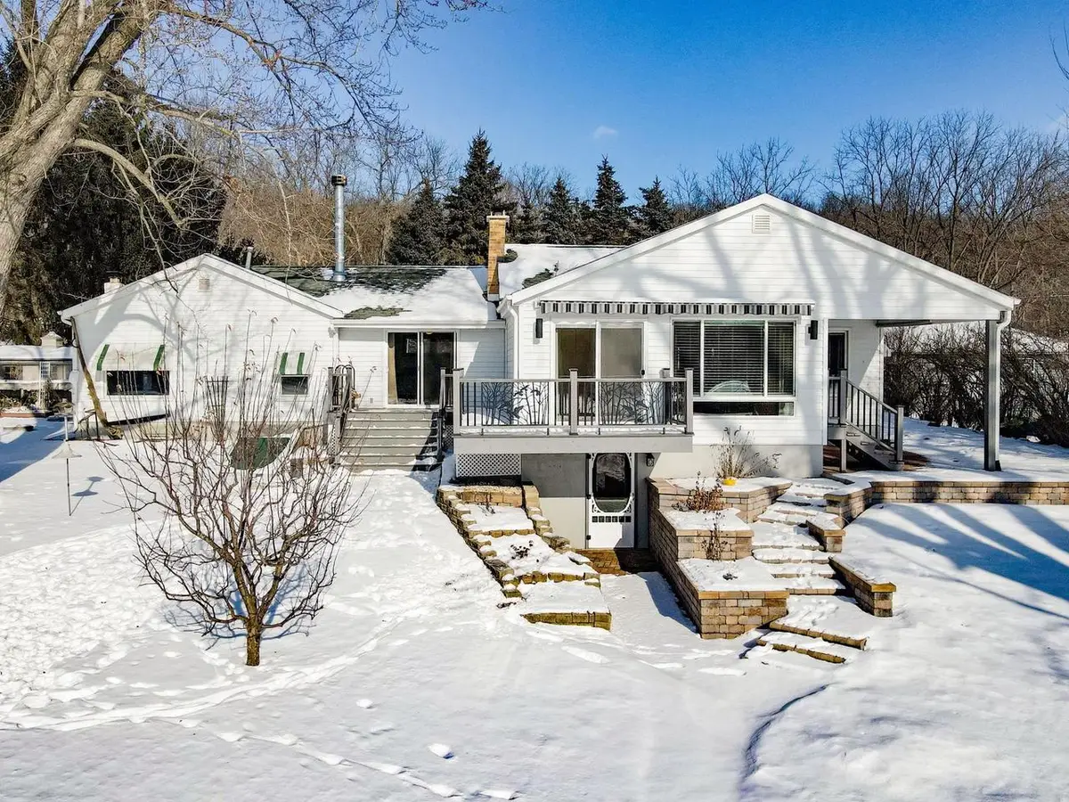 4539 N River Road, Janesville, WI 53545 - #1