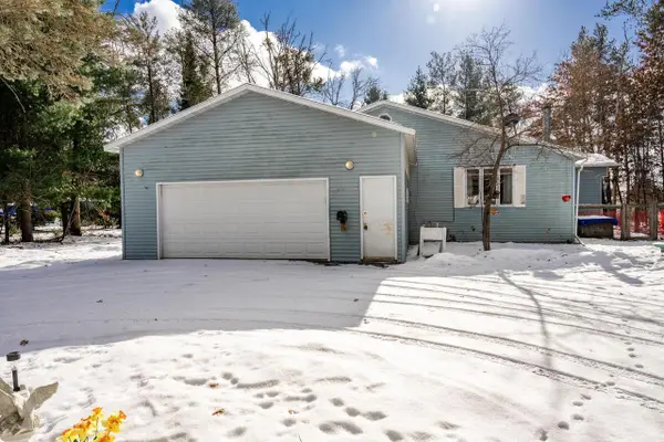 W5633 Deer Park Drive, New Lisbon, WI 53950