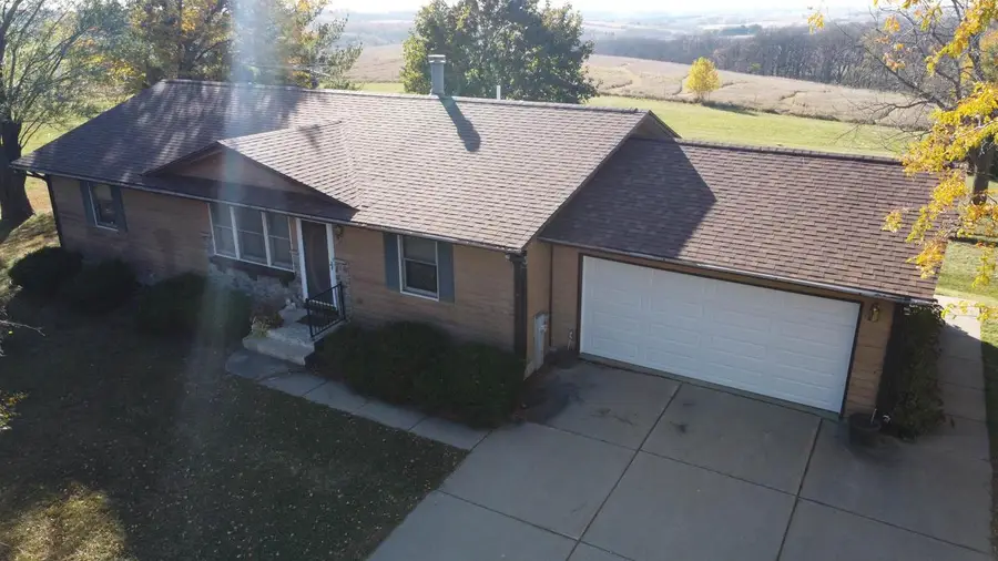 4393 N Duncan Hill Road, Argyle, WI 53504 - #2