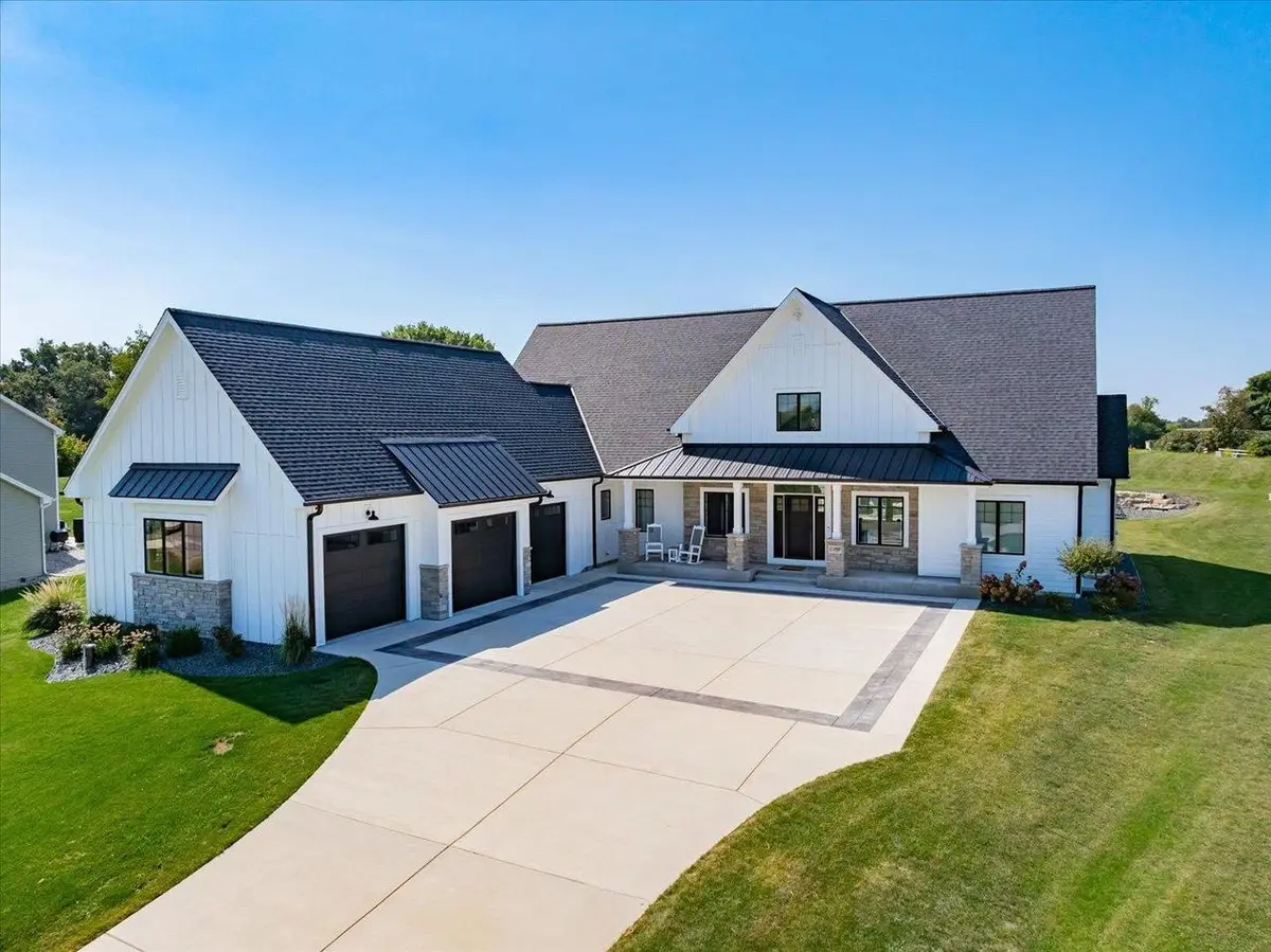 2231 Wooded Ridge Trail, Cottage Grove, WI 53527 - #1